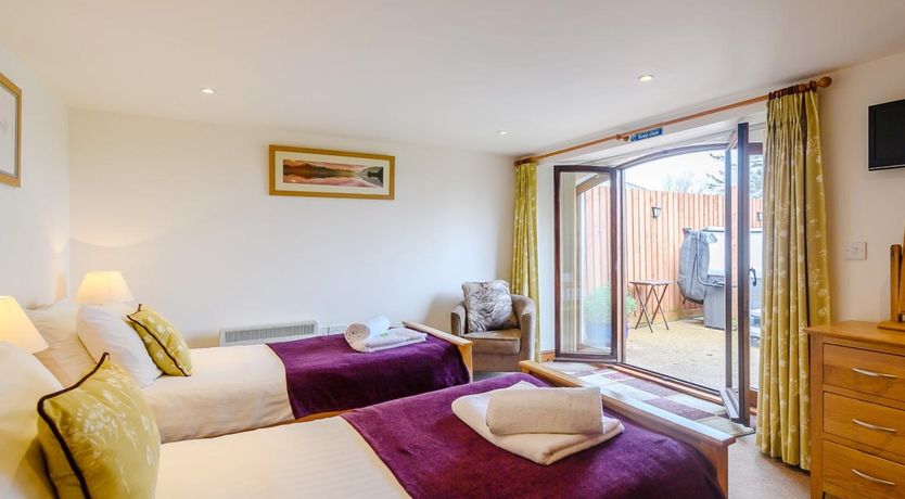 Photo of 3 Bed in South Molton