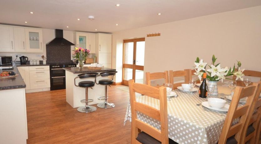 Photo of 3 Bed in Woolsery