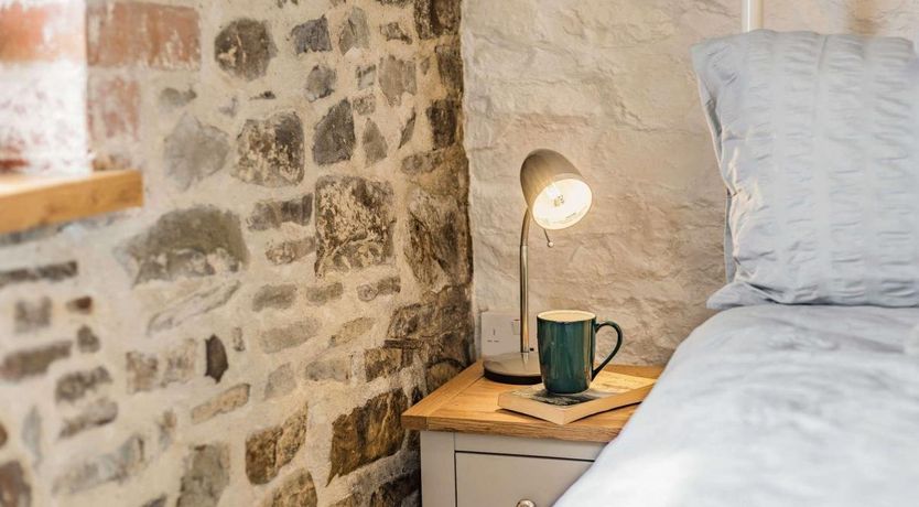 Photo of 1 Bed in Buckland Brewer