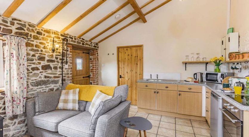 Photo of 1 Bed in Buckland Brewer