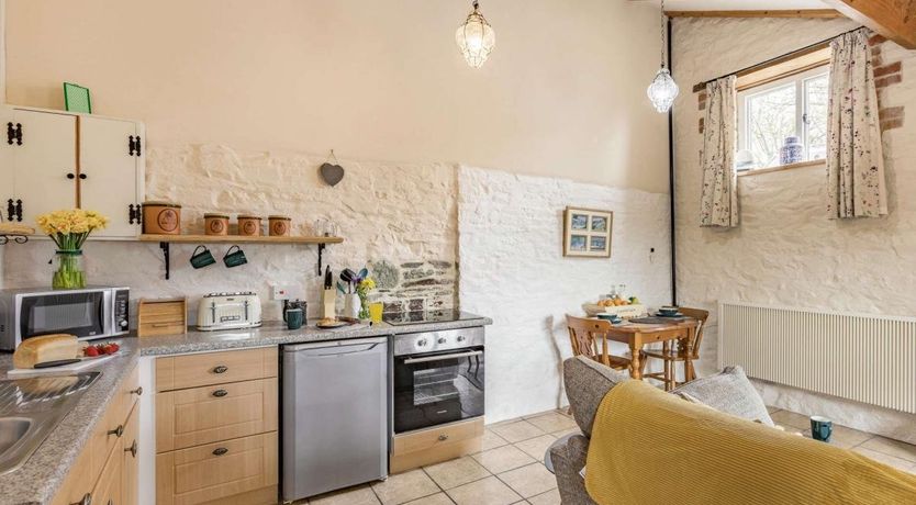 Photo of 1 Bed in Buckland Brewer