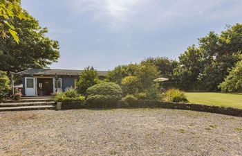 Log Cabin in North Devon Holiday Cottage