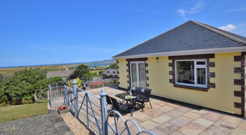 Photo of 2 Bed in Appledore