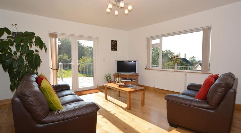 Photo of 2 Bed in Appledore