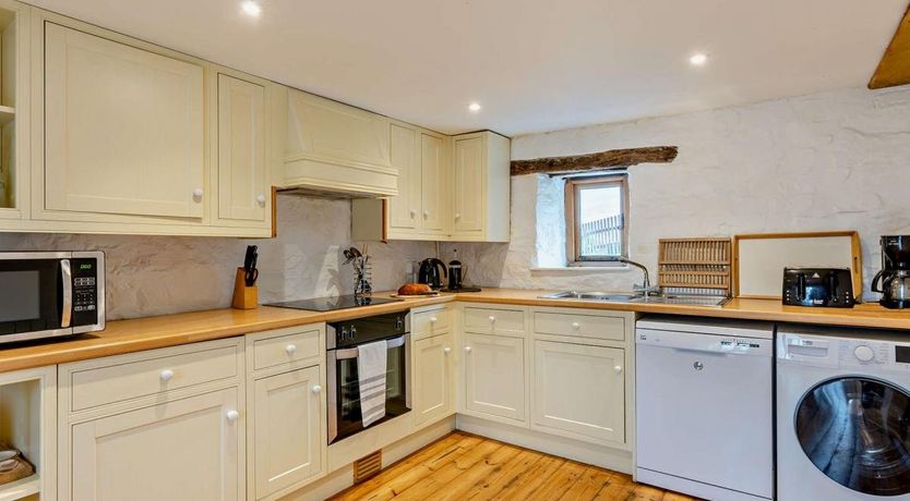 Photo of 3 Bed in Ashwater