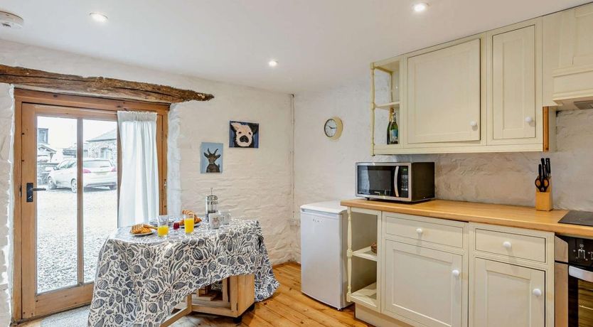 Photo of 3 Bed in Ashwater