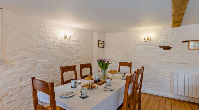 Photo of 3 Bed in Ashwater