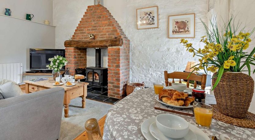 Photo of 1 Bed in Ashwater