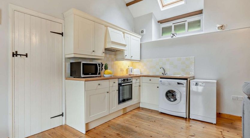 Photo of 1 Bed in Ashwater