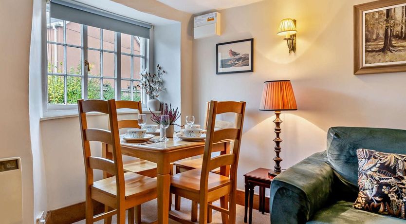 Photo of 2 Bed in Winkleigh