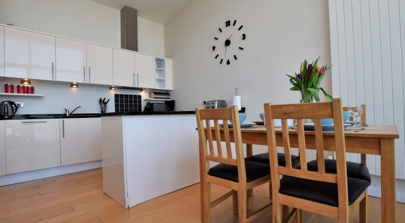 Photo of 2 Bed in Westward Ho