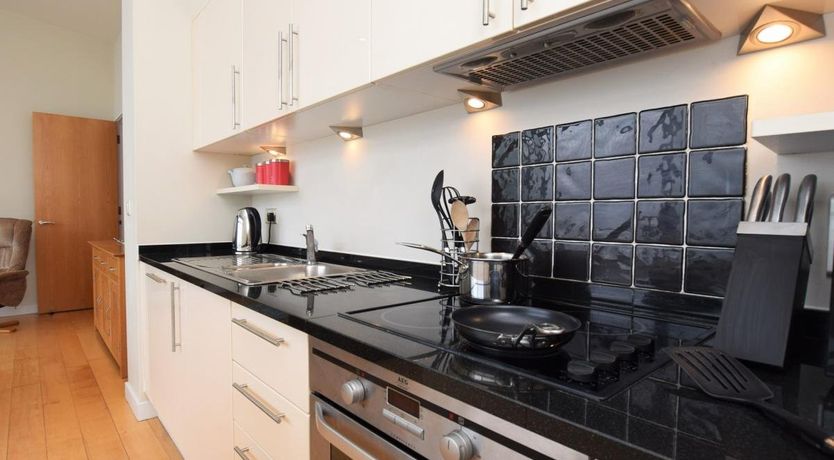 Photo of 2 Bed in Westward Ho