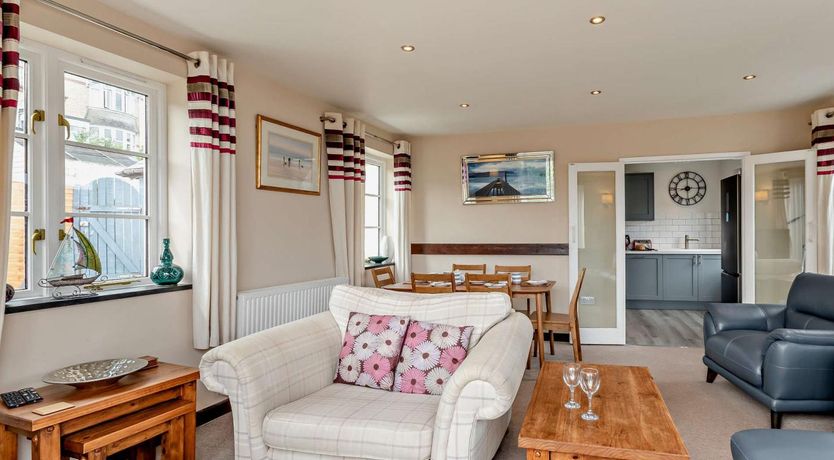 Photo of 3 Bed in Ilfracombe