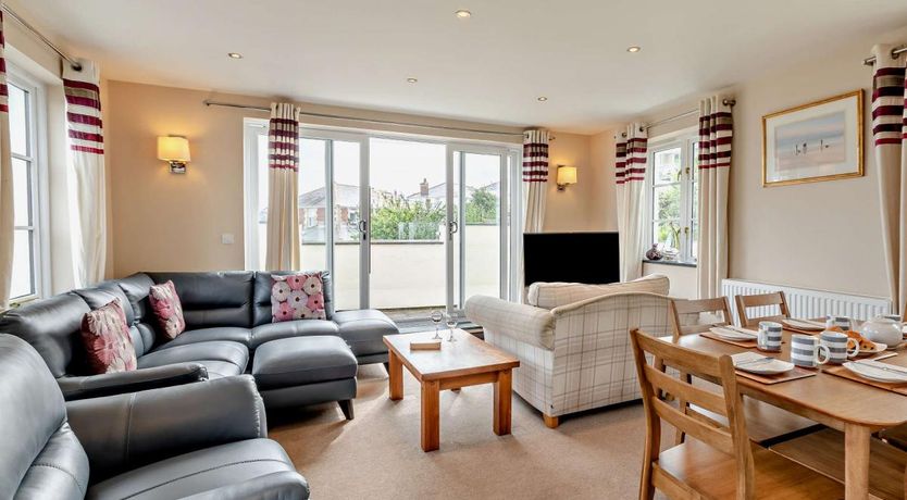 Photo of 3 Bed in Ilfracombe