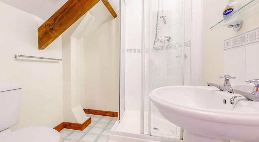 Photo of 2 Bed in Holsworthy Beacon