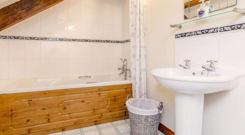 Photo of 2 Bed in Holsworthy Beacon