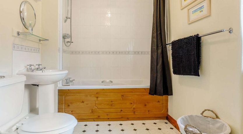 Photo of 2 Bed in Holsworthy Beacon