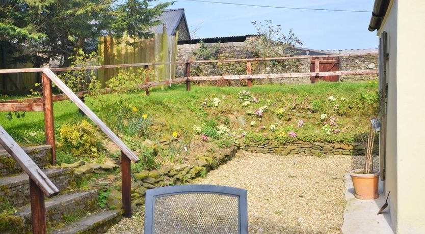 Photo of 2 Bed in Woolsery