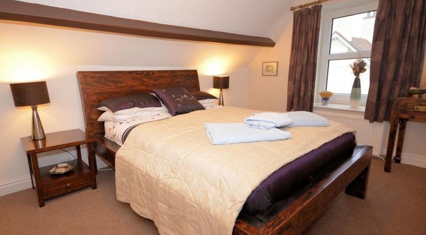 Photo of 2 Bed in Appledore