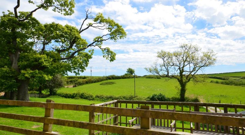 Photo of 3 Bed in South Molton