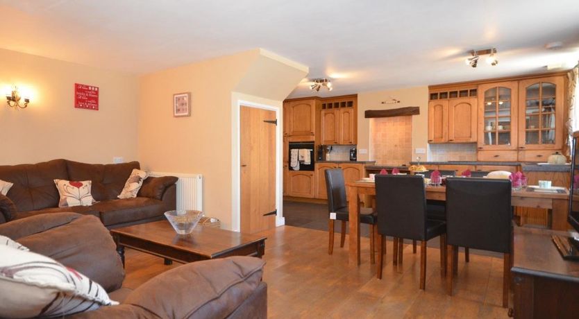 Photo of 3 Bed in South Molton