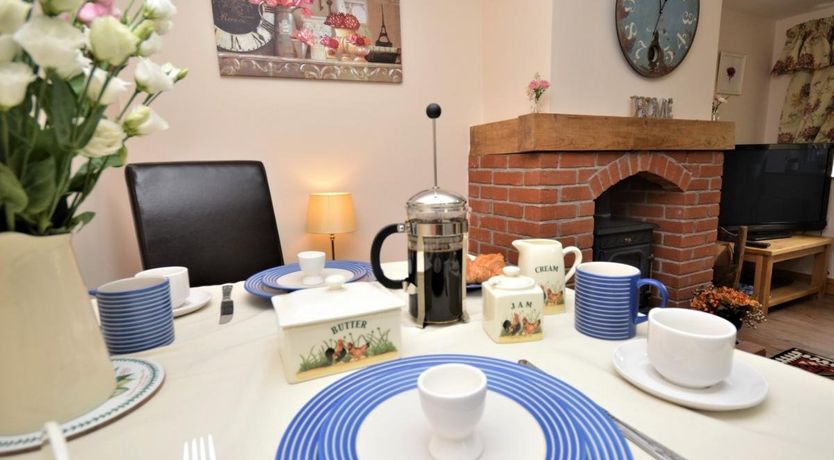 Photo of 1 Bed in Week St Mary