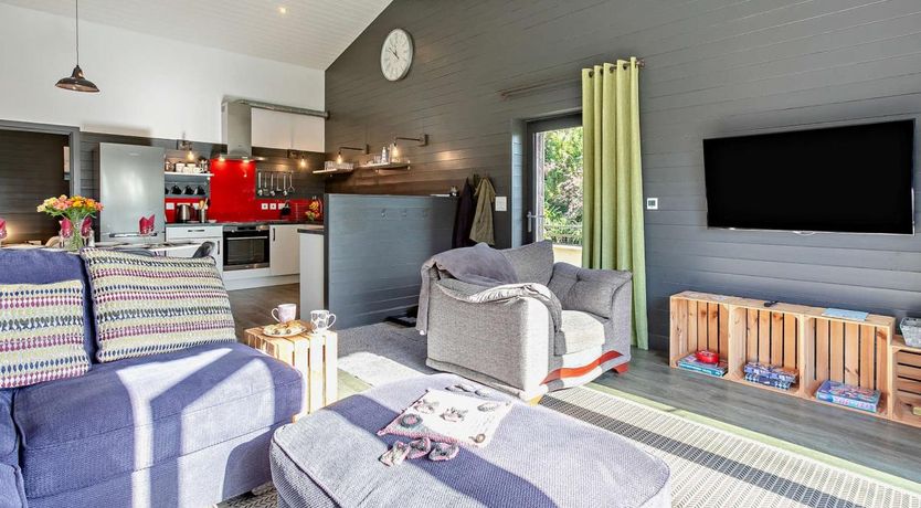 Photo of 3 Bed in Gulval