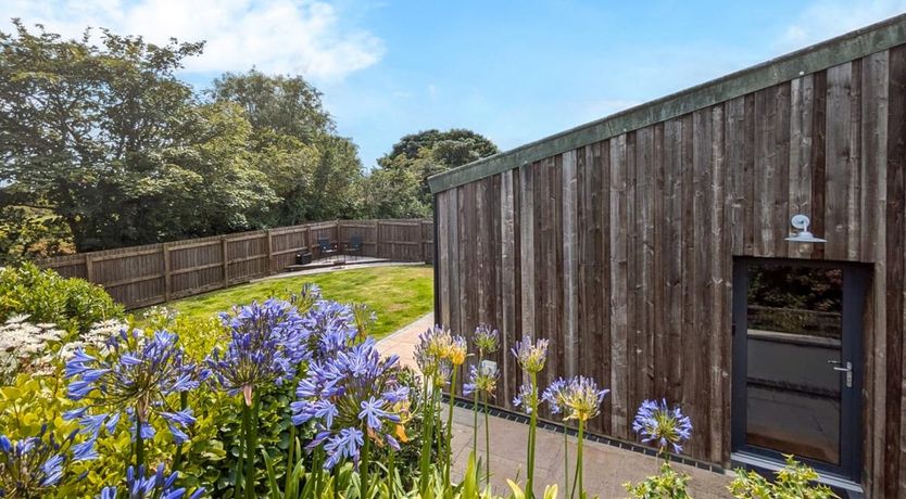 Photo of 3 Bed in Gulval