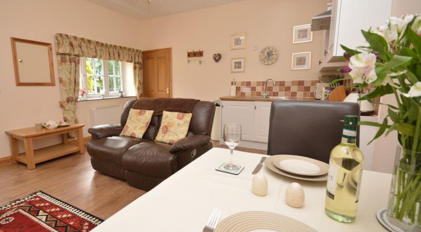 Photo of 1 Bed in Week St Mary