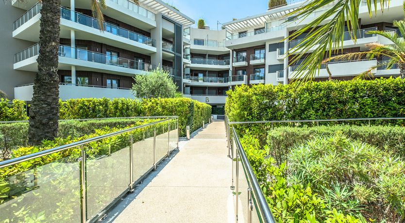 Photo of Parc du Cap - Private with luxury amenities 