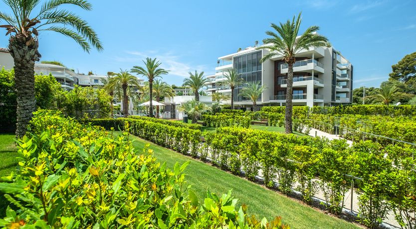 Photo of Parc du Cap - Private with luxury amenities 