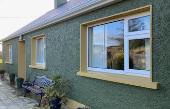 Sea View Hideaway Holiday Cottage