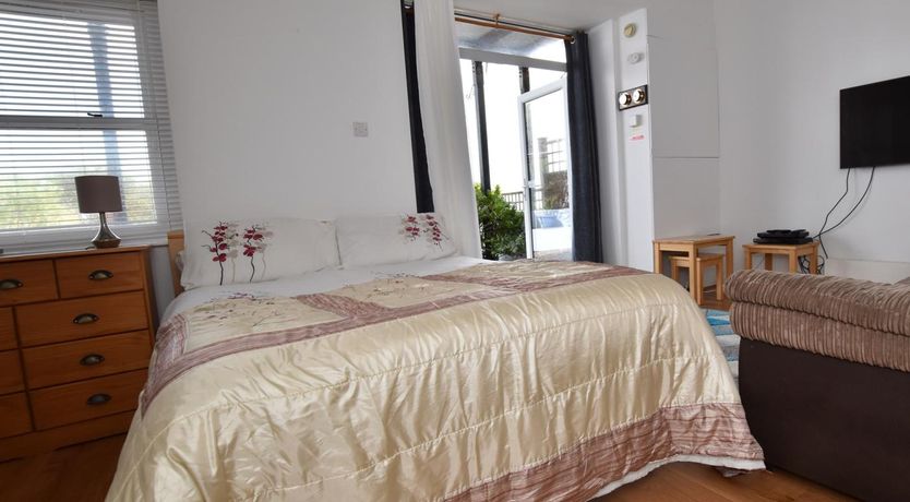 Photo of 1 Bed in Ilfracombe