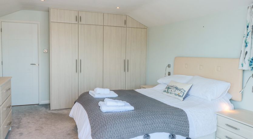 Photo of Estuary View (House & Annexe)