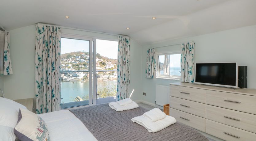 Photo of Estuary View (House & Annexe)