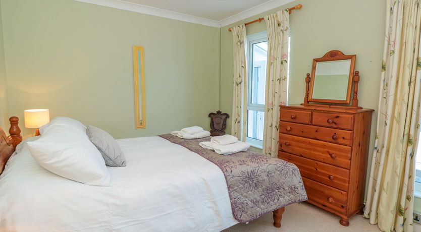 Photo of Estuary View (House & Annexe)