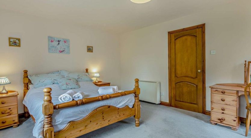 Photo of 3 Bed in Holsworthy