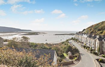 2 Bed in Barmouth Apartment