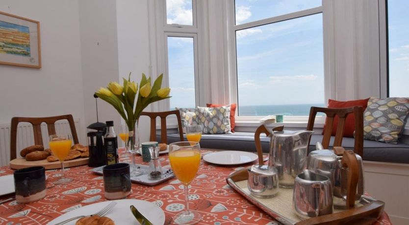 Photo of 2 Bed in Ventnor