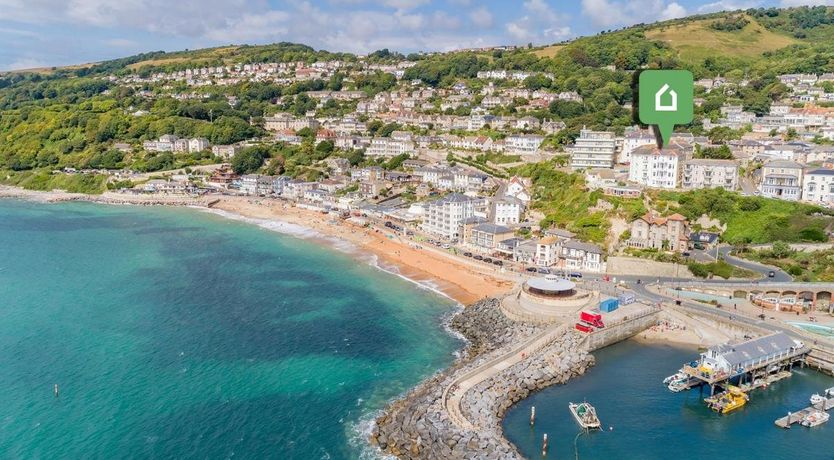 Photo of 2 Bed in Ventnor