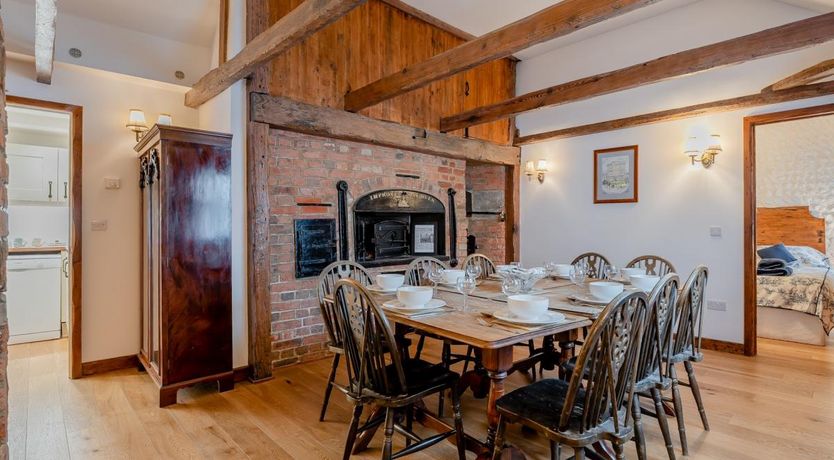 Photo of 4 Bed in Eastbourne