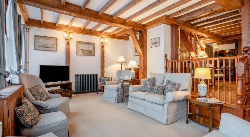 Photo of 4 Bed in Eastbourne