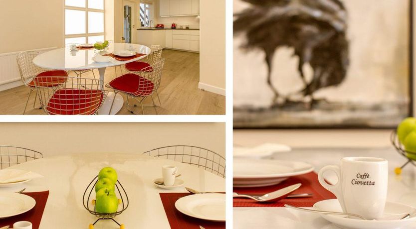 Photo of The Blue House