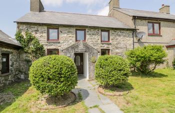 Bwthyn Pennant Holiday Cottage