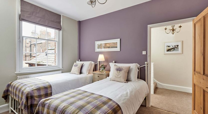 Photo of Harbour House