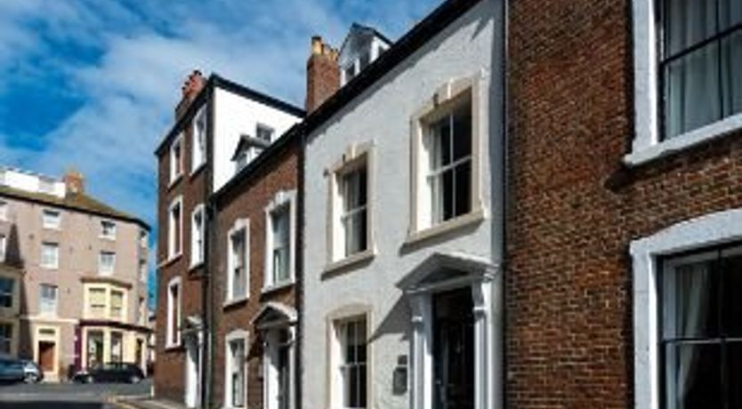 Photo of Harbour House