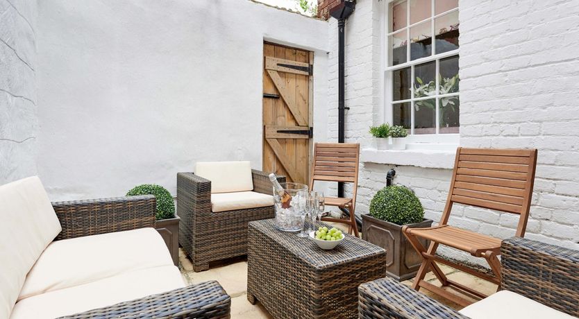 Photo of Harbour House