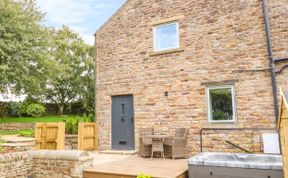 Photo of Overlea Barn