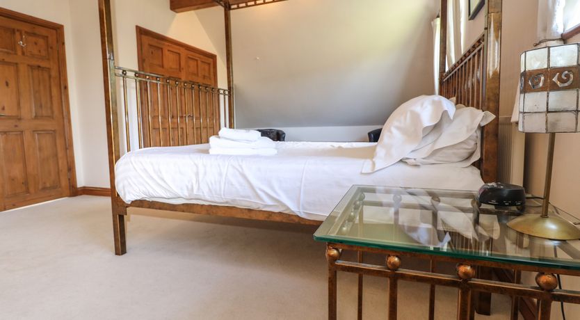 Photo of Willow, Retallack