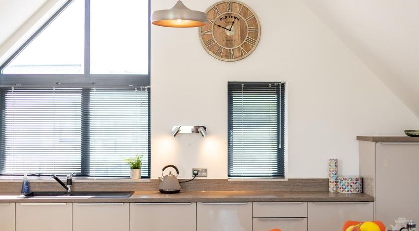 Photo of 4 Bed in Northam